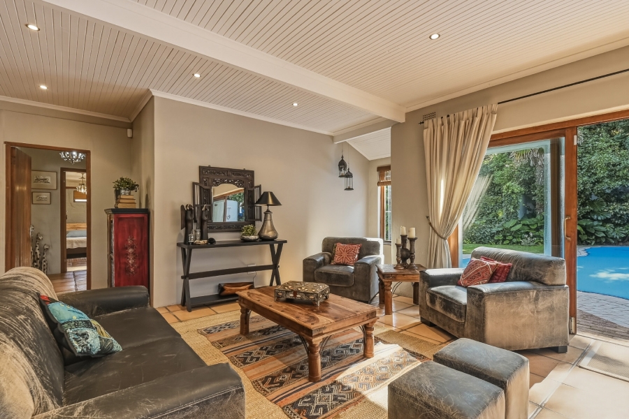 5 Bedroom Property for Sale in Constantia Western Cape